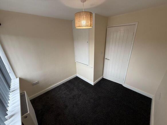 3 bed Semi-Detached to rent Image 6