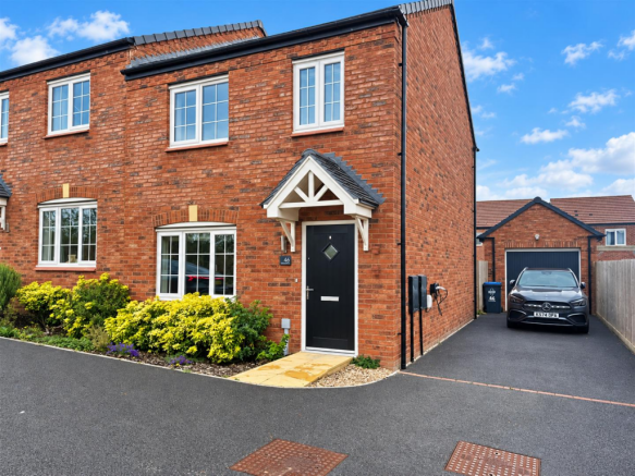 3-bed semi-detached on Southwell Drive, Houlton, Rugby, £309,950