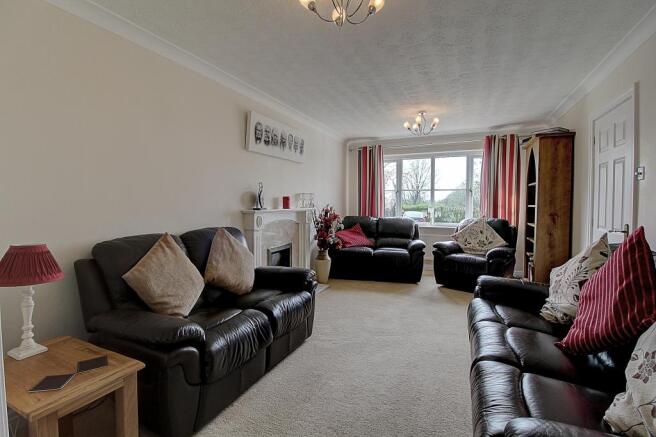 Lounge 1