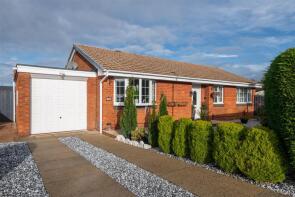 32, Well Orchard, Preston PR5 8HJ