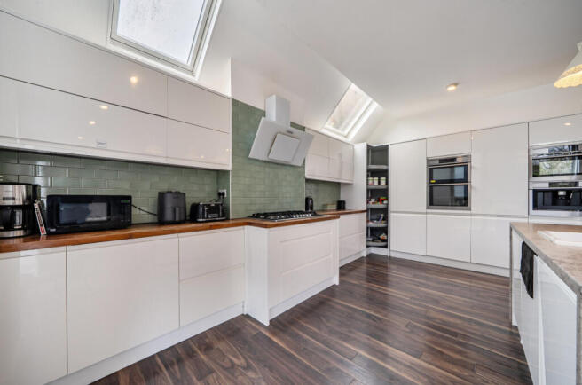 1419162-11-69c293...