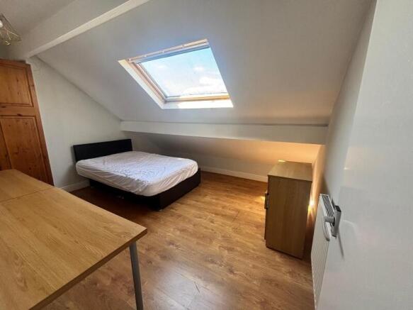 7 bed Terraced to rent Image 5