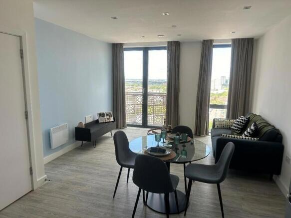 216452 SH1009 SH1009 IMG 07 0000