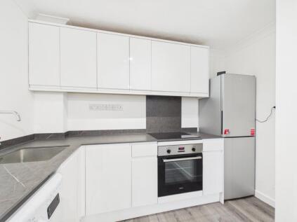 Romana Court, Sidney Road, Staines-upon-Thames, Surrey, TW18