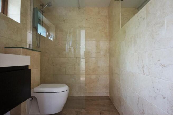 Annexe Shower Room