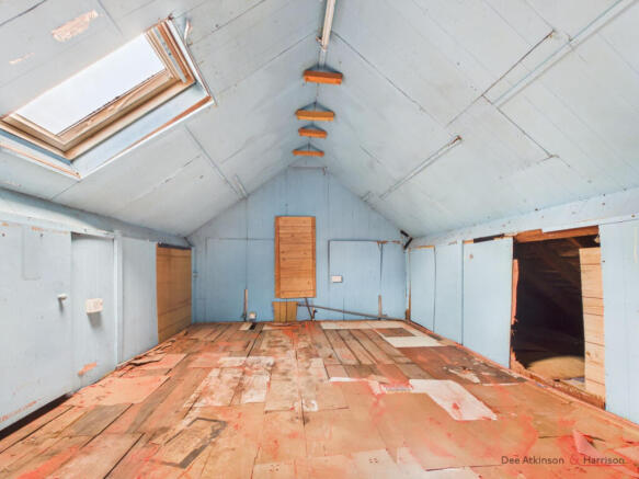 3 bed Terraced for sale Image 9