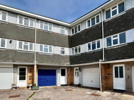 13, Broadsands Court, Paignton TQ4 6LD