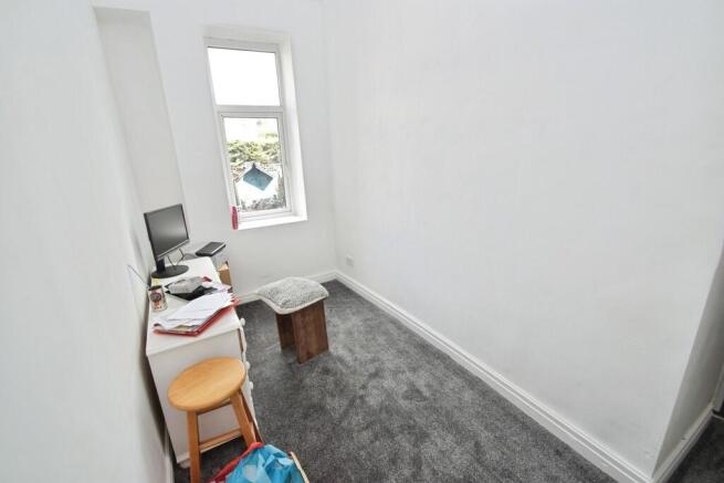2 bed Apartment for sale Image 9