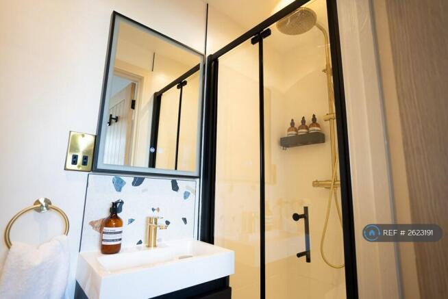 Bedroom 2 Ensuite