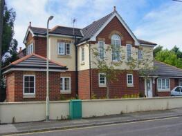 Flat 3, 1b, Stannington Crescent, Southampton SO40 3QA