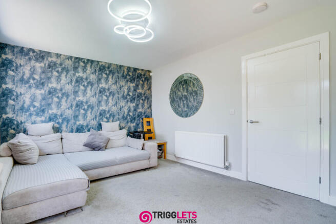 3 bed Semi-Detached for sale Image 12