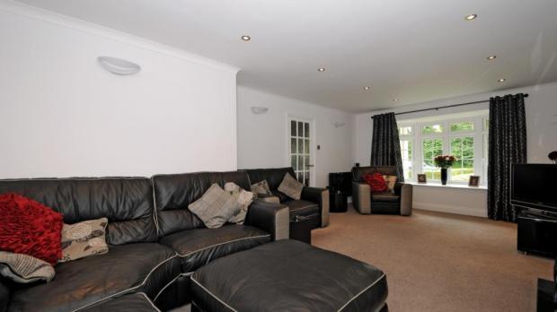 Lounge 2