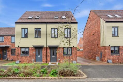 Lloyd Close, Telford, TF3