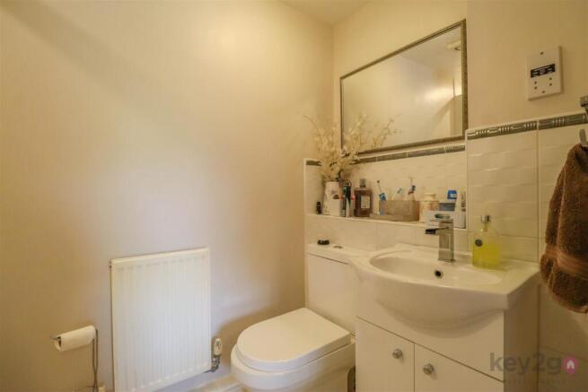 3 bed Terraced for sale Image 11