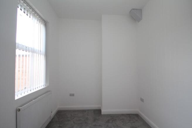 Middle Bedroom