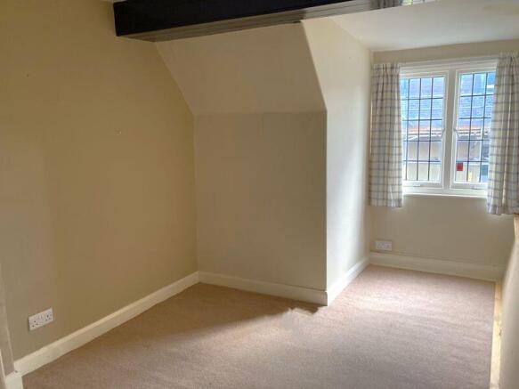 Detached to rent Image 5