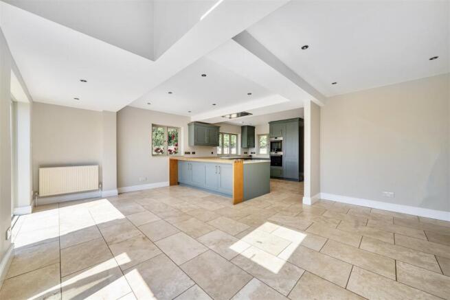 Kitchen reception.jpg