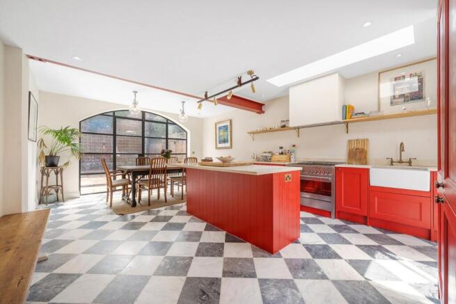 Kitchen.JPG