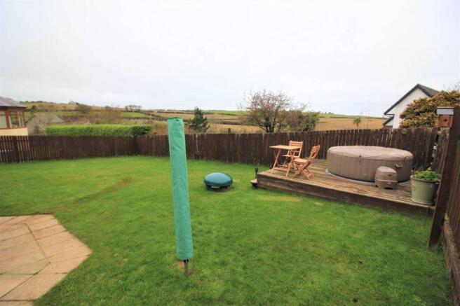Rear garden an...
