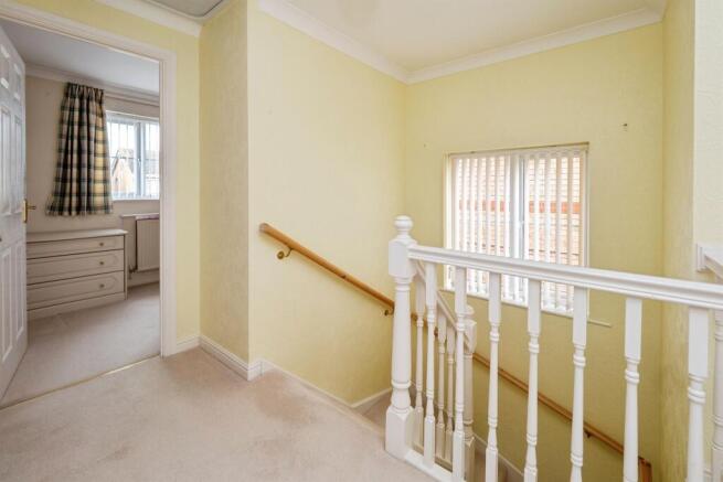 3 bed Detached for sale Image 8
