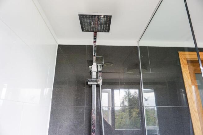 Master En-suite