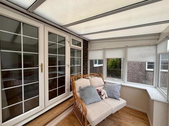 2 bed Semi-Detached Bungalow for sale Image 8