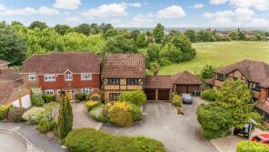 37, Bunbury Way, Epsom KT17 4JP