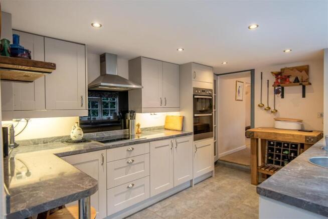 Kitchen/Breakfast Room