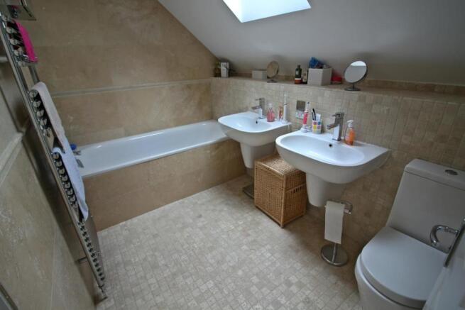 main bath.JPG