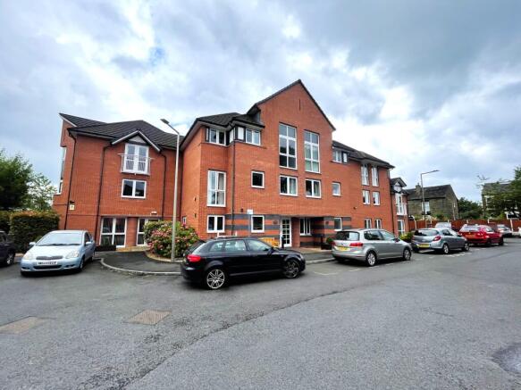 Davies Court, Metcalfe Drive, Romiley photo 2