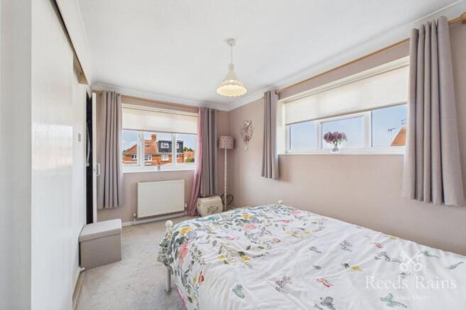 1 bed House for sale Image 4
