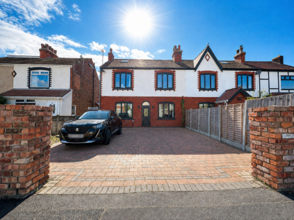 Kirkham Road, Southport, PR9