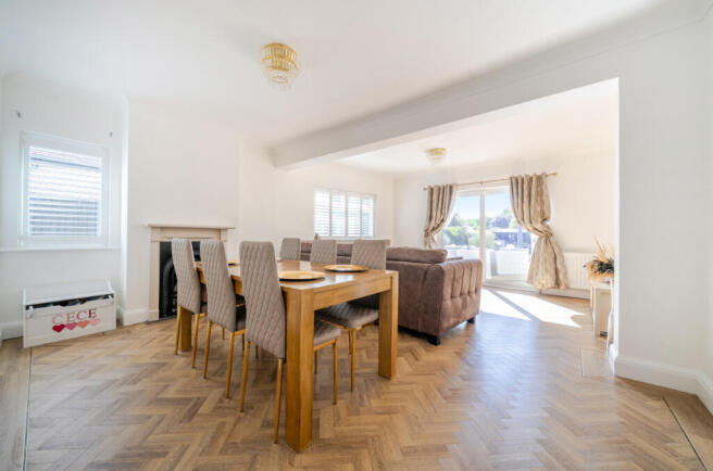 1343426-12-68ad85...