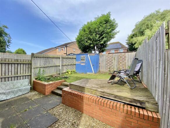 2 bed Semi-Detached for sale Image 11