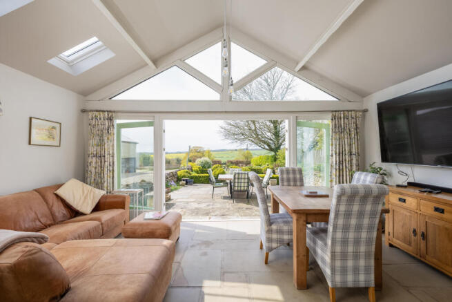5 bed Farm House for sale Image 11