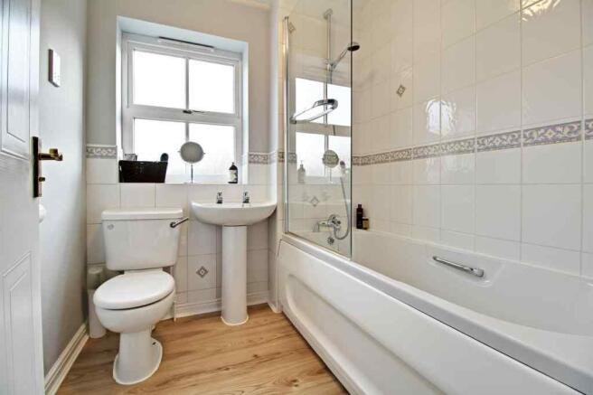 Bathroom (Family Bathroom)