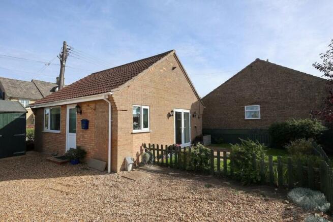 CONVERTED DOUBLE GARAGE - ANNEXE BUNGALOW