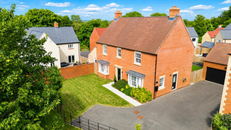 Aintree Avenue, Towcester, Northamptonshire, NN12