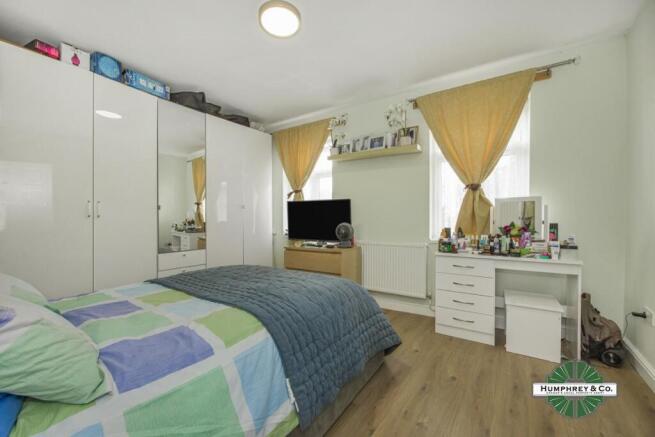 36 Stirling Road -001.JPG