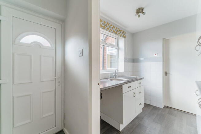 2 bed Terraced for sale Image 8
