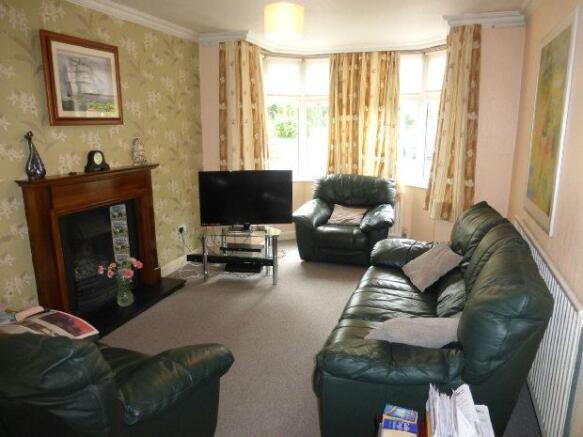 Lounge/Dining room