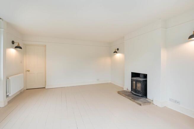 83 Castle Road-08717