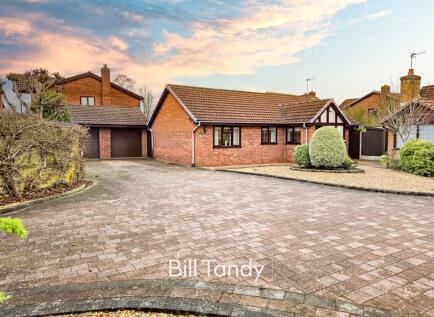 Boxer Close, Handsacre, Rugeley, WS15