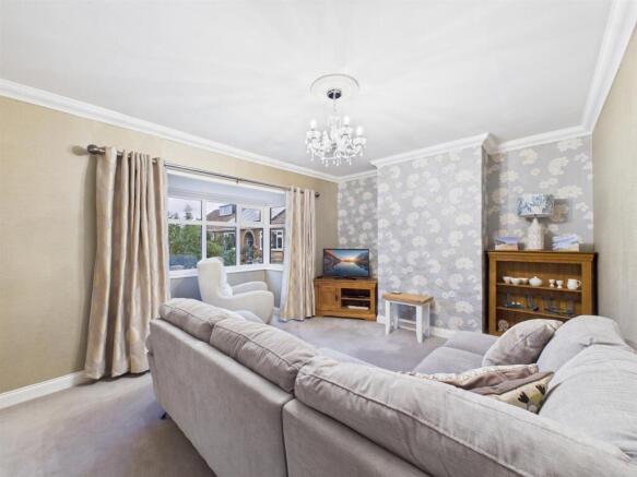 2 bed Semi-Detached Bungalow for sale Image 4