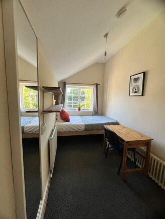 london-road-ct2-8lw-1065811