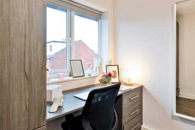 5 bed Flat to rent Image 10
