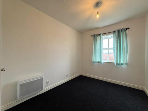 2 bed Apartment for sale Image 11