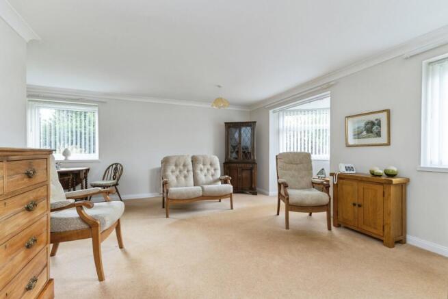 1 bed Flat for sale Image 5