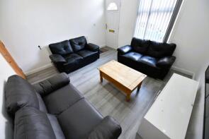 61, Harold Grove, Hyde Park, Leeds LS6 1LB