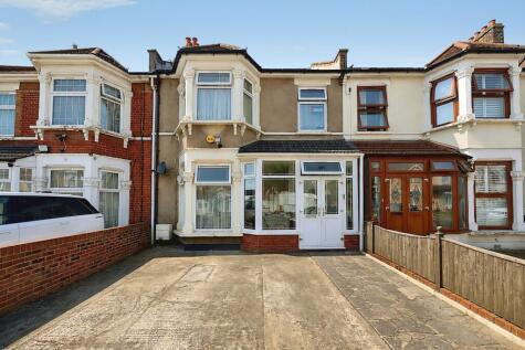 Lansdowne Road, Ilford, IG3